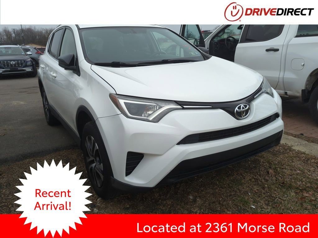 Used 2016 Toyota RAV4 LE image 1