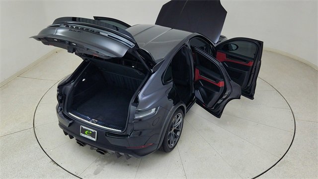 Used 2024 Porsche Cayenne Turbo GT image 89