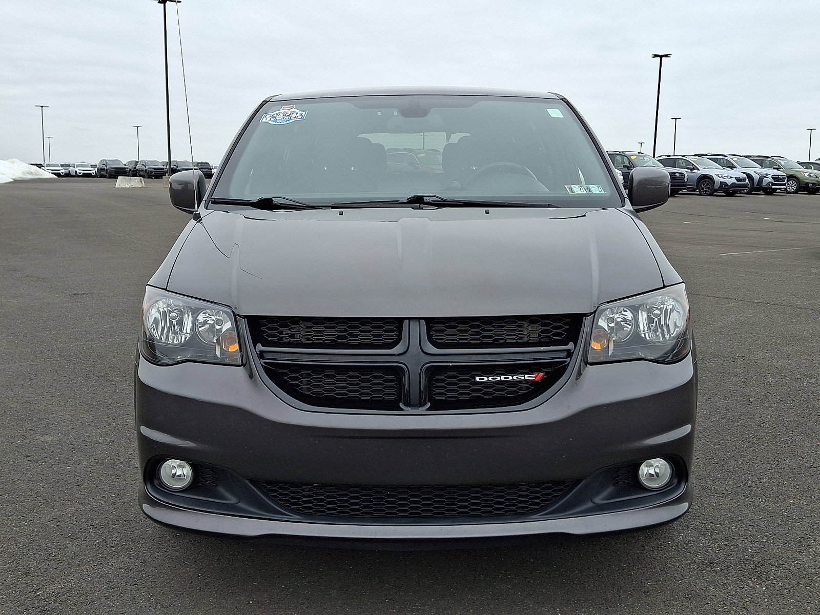 Used 2019 Dodge Grand Caravan SE image 2