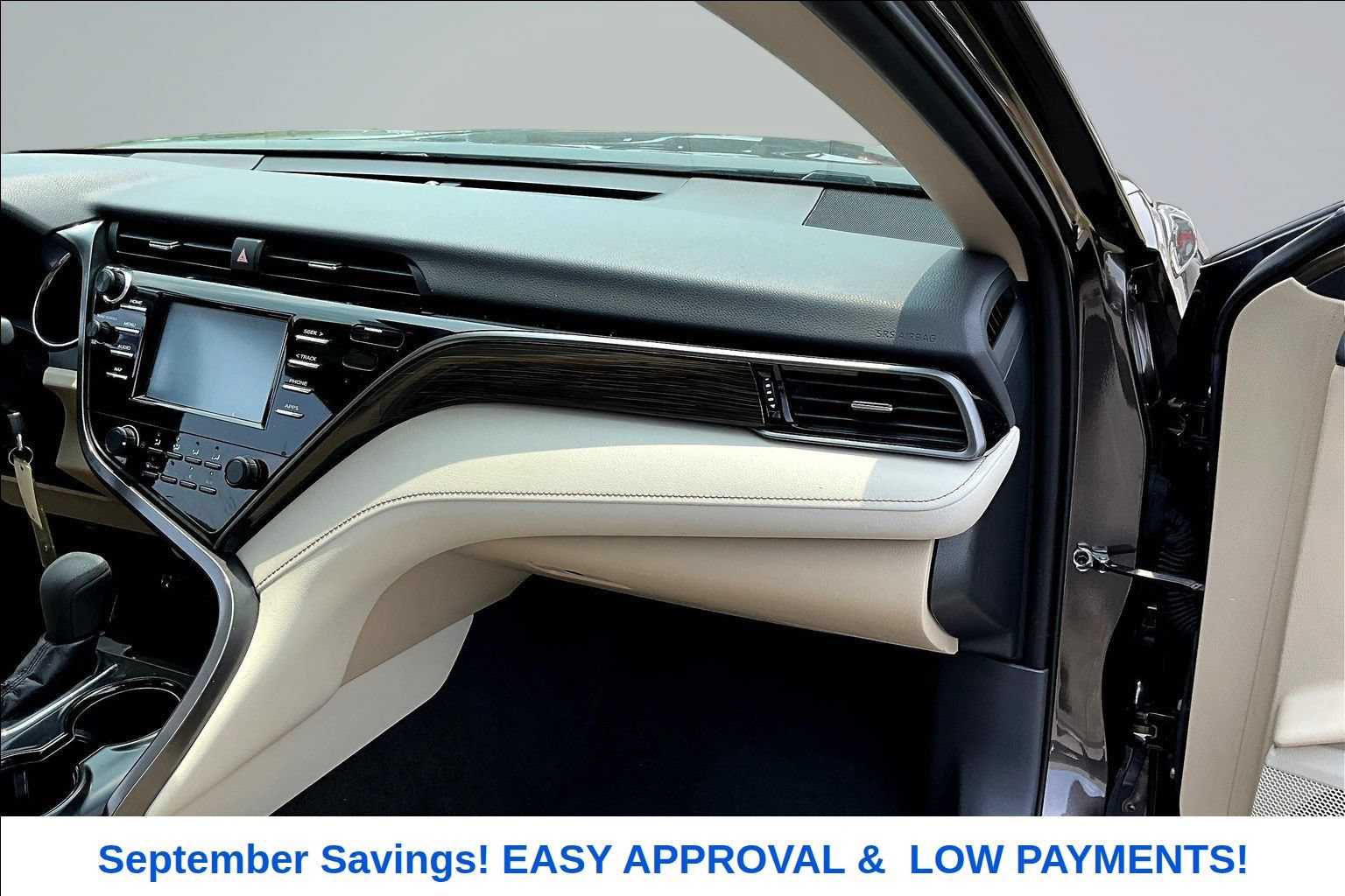 Used 2019 Toyota Camry LE FWD image 25