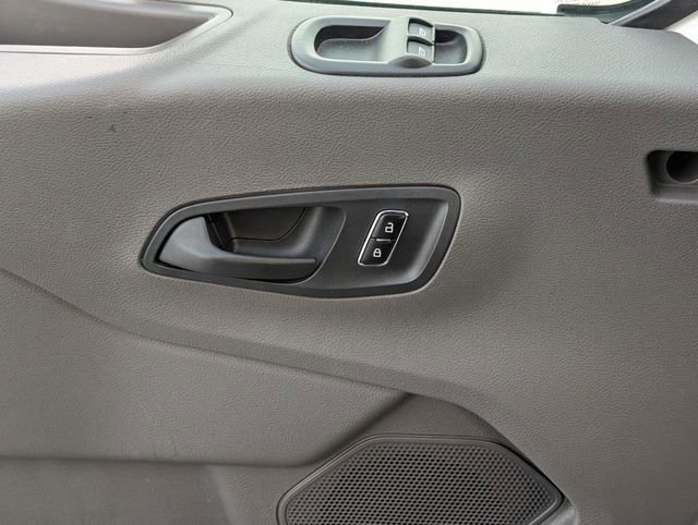 Used 2023 Ford Transit 350 XLT image 24