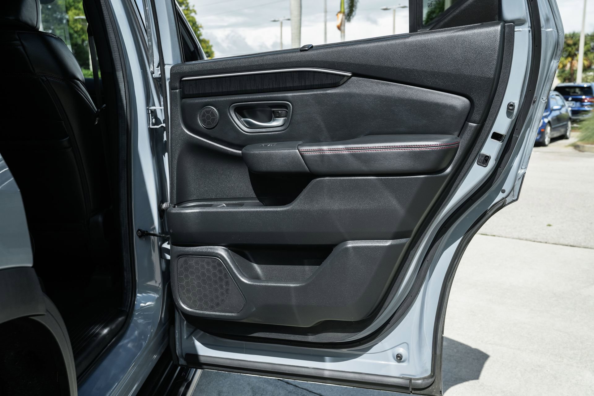 Used 2025 Honda Pilot Black Edition image 34