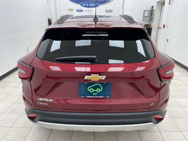 Used 2024 Chevrolet Trax LT w/ Driver Confidence Package image 17