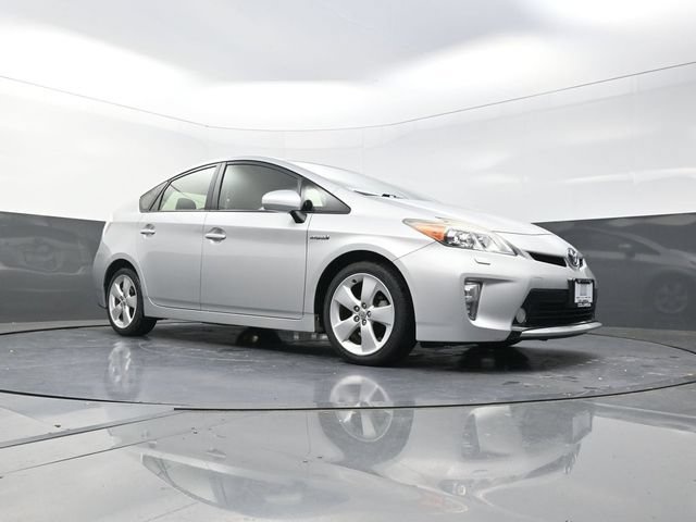 Used 2015 Toyota Prius Five FWD image 19