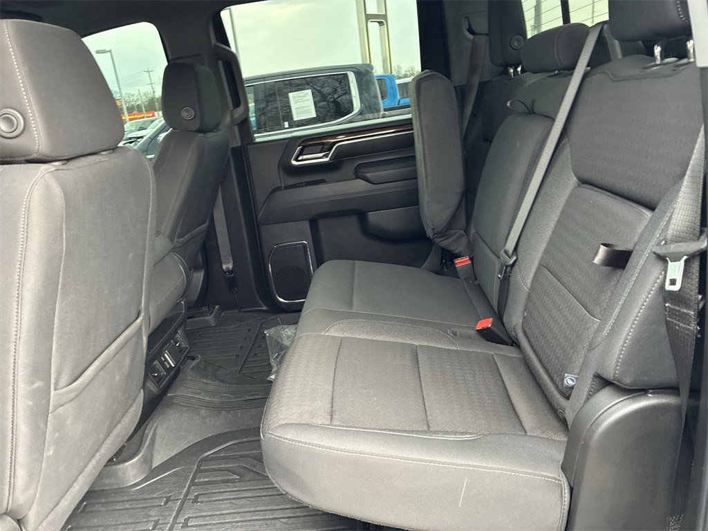 Used 2025 GMC Sierra 2500 SLE w/ SLE Value Package; image 18