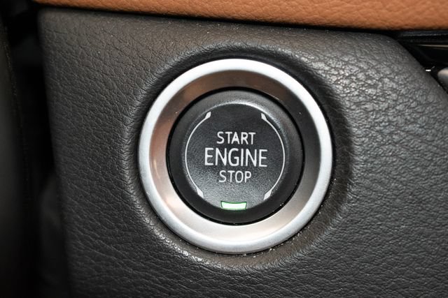 Certified 2025 Cadillac XT4 Sport AWD/4WD image 28