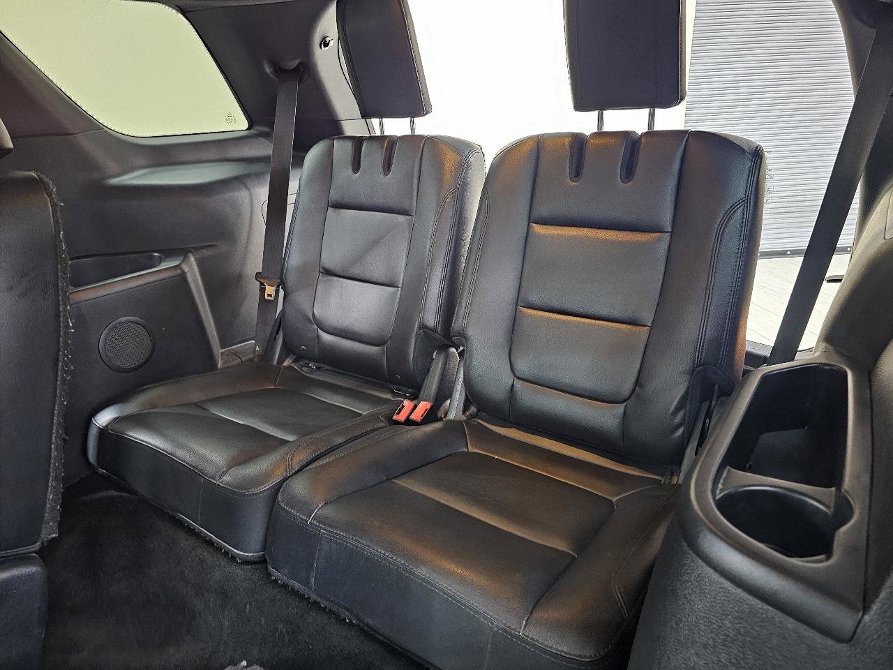 Used 2016 Ford Explorer XLT w/ Equipment Group 202A FWD image 26