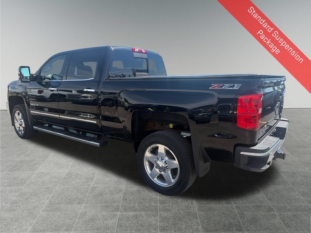 Used 2015 Chevrolet Silverado 2500 LTZ AWD/4WD image 3