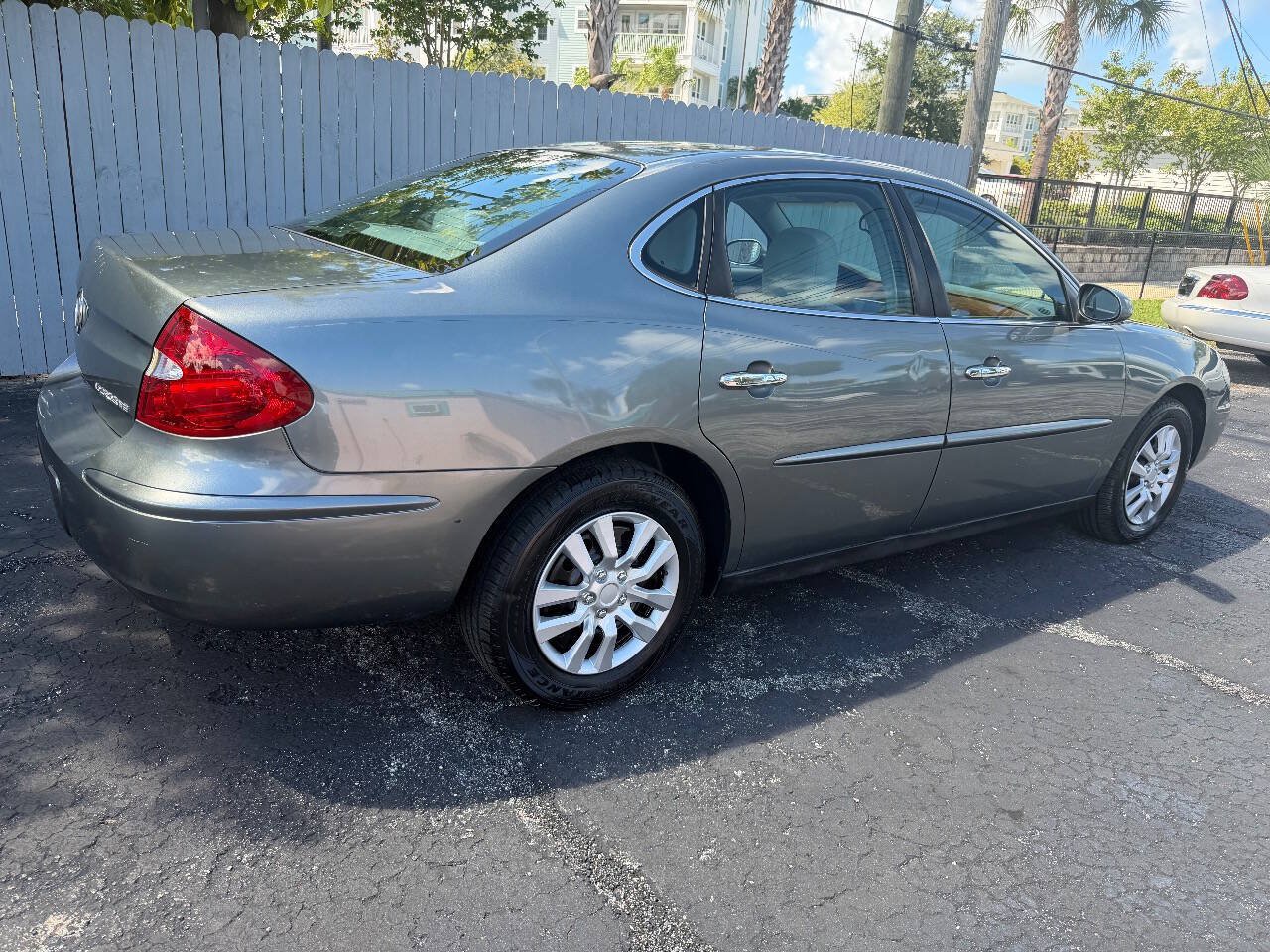 Used 2005 Buick LaCrosse CX FWD image 4