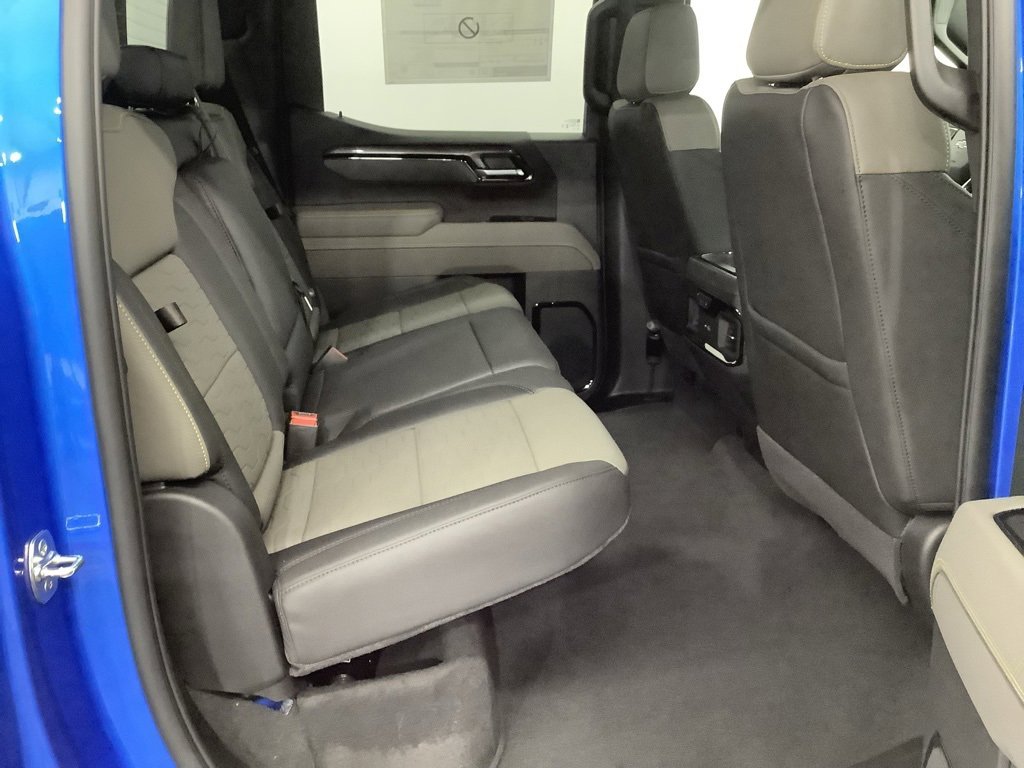 New 2026 Chevrolet Silverado 1500 ZR2 w/ Dark Appearance Package image 32