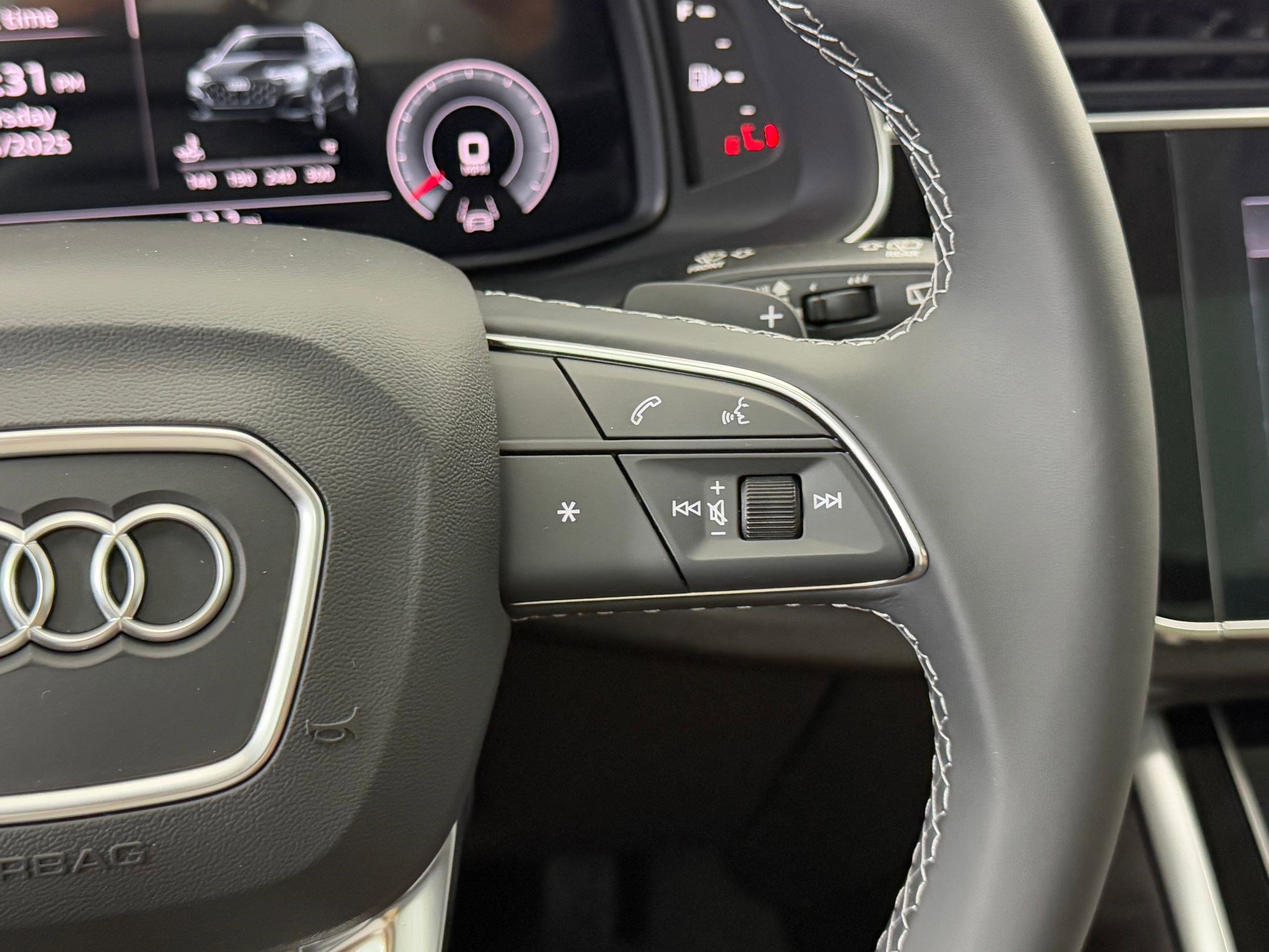 New 2026 Audi Q8 Premium Plus image 27