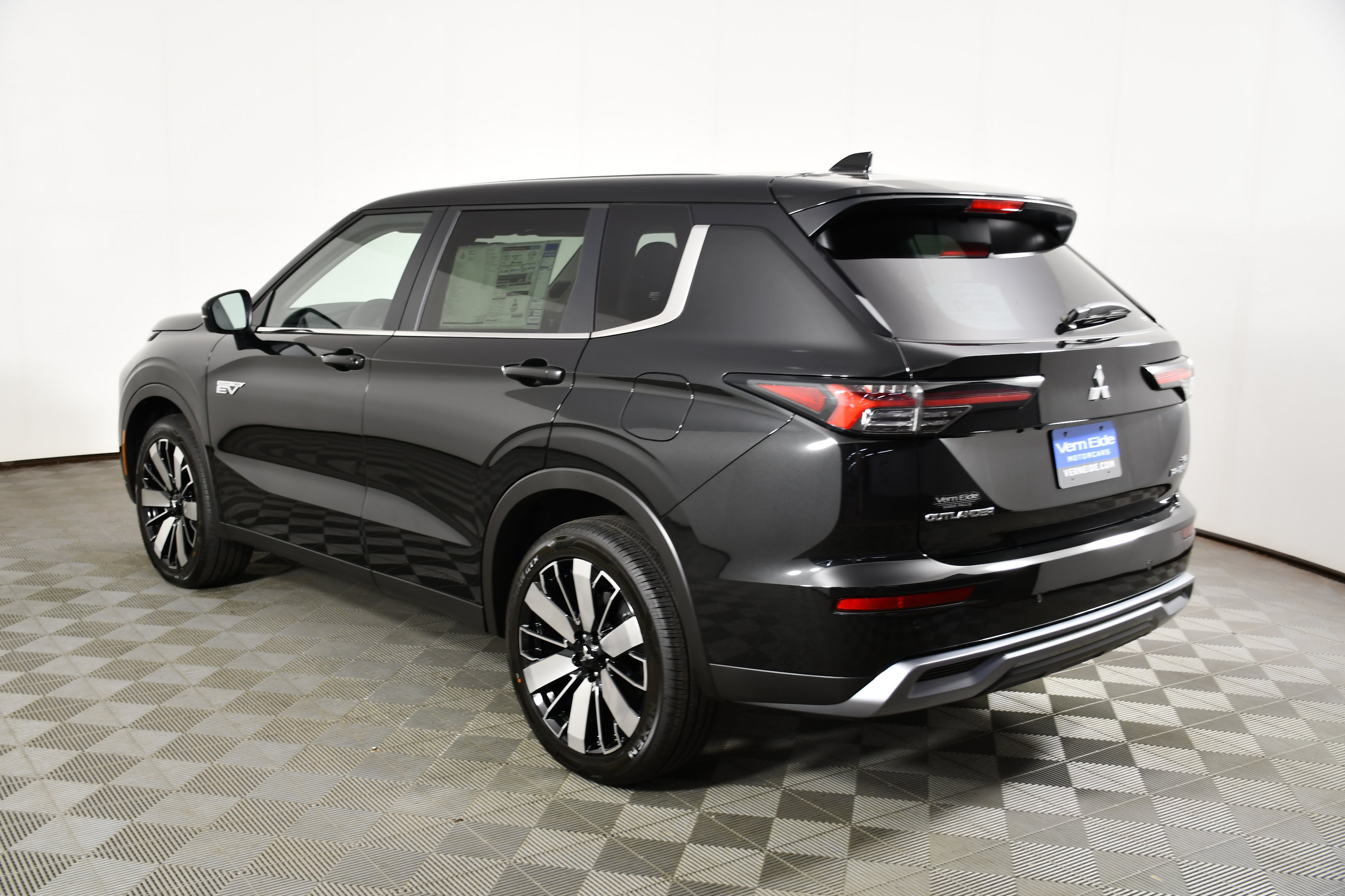 New 2026 Mitsubishi Outlander SE AWD/4WD image 8