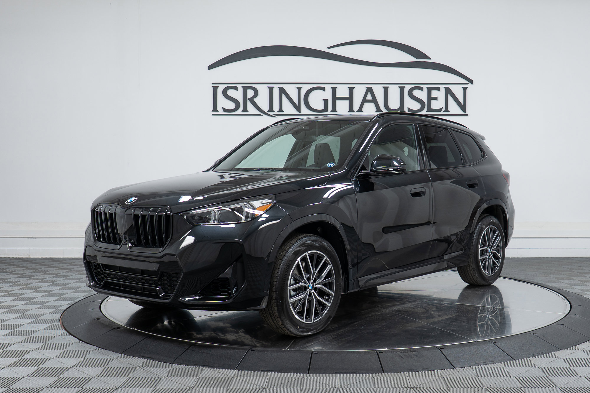 New 2026 BMW X1 xDrive28i w/ Technology Package AWD/4WD image 1