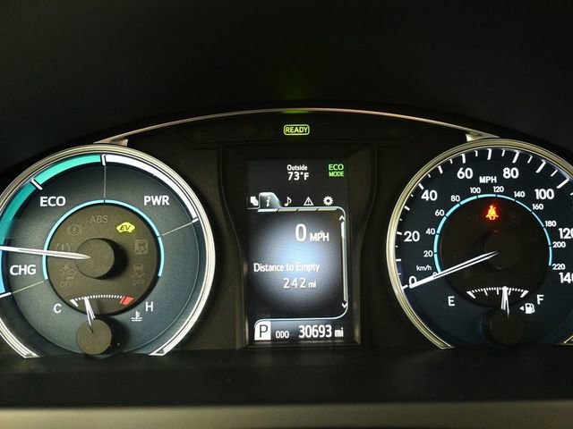 Used 2017 Toyota Camry XLE w/ Moonroof Package image 28