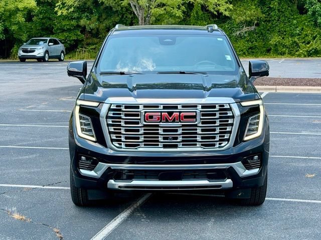 Used 2026 GMC Yukon Denali w/ Denali Reserve Package AWD/4WD image 12
