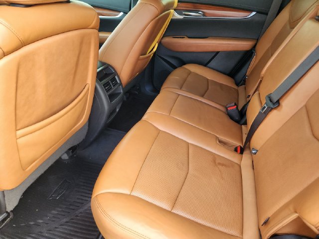 Used 2020 Cadillac XT5 Premium Luxury FWD image 33