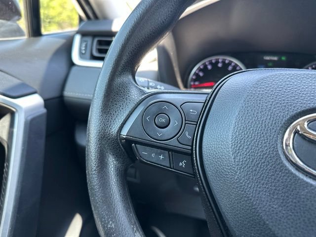 Used 2021 Toyota RAV4 LE FWD image 23