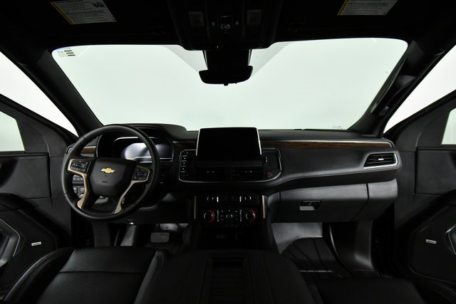 Used 2024 Chevrolet Suburban High Country image 18