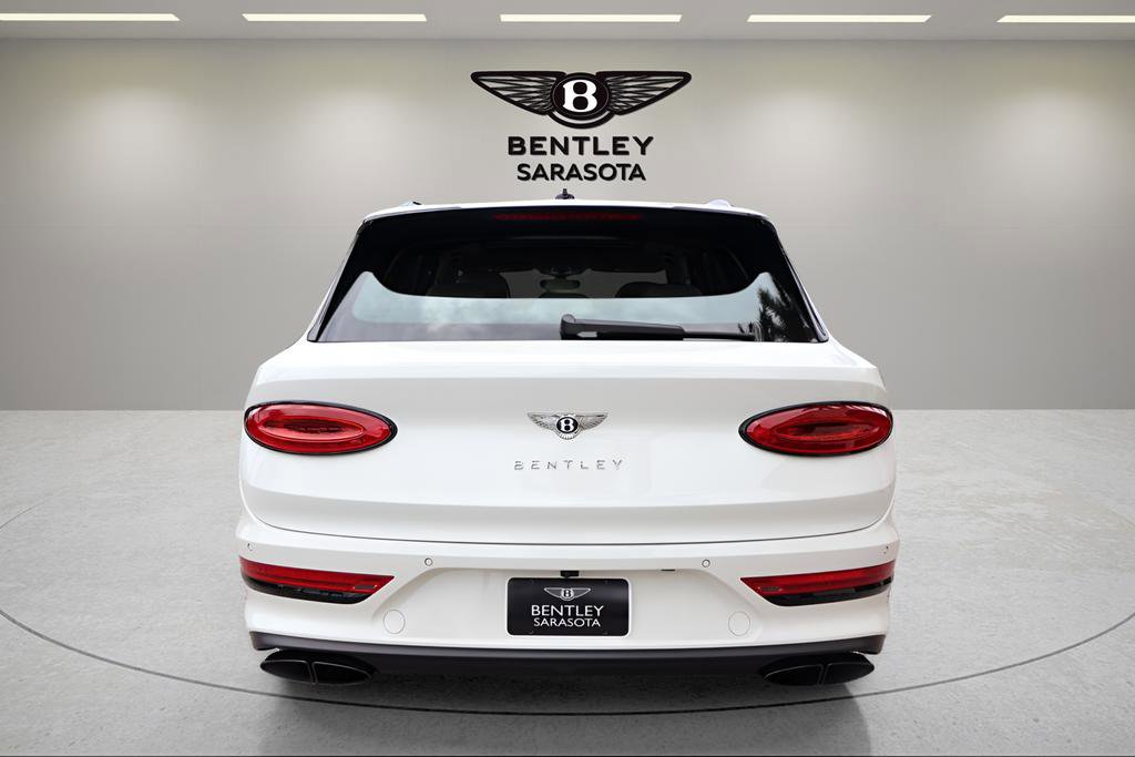 Used 2024 Bentley Bentayga AWD/4WD image 11