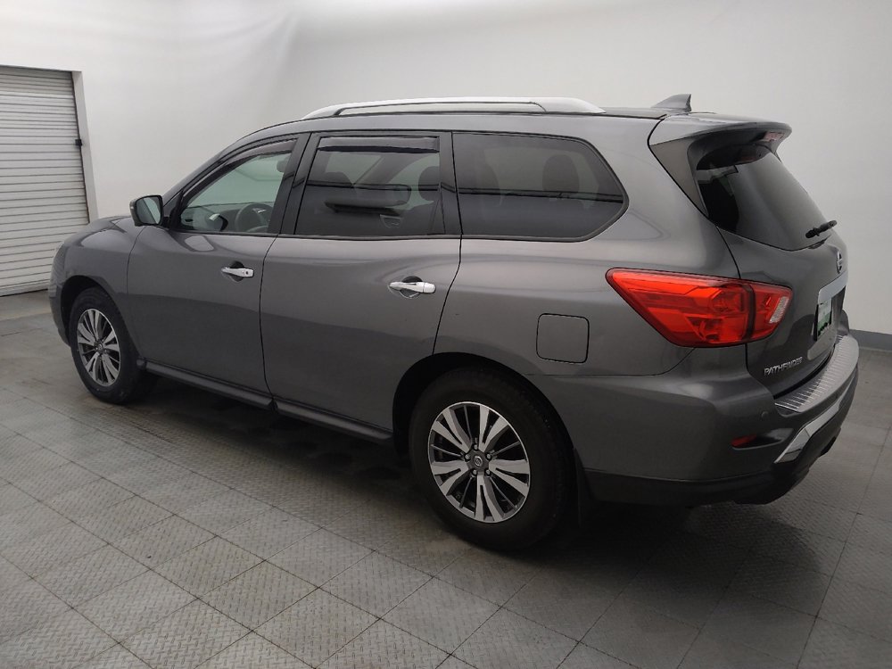 Used 2019 Nissan Pathfinder SL AWD/4WD image 3