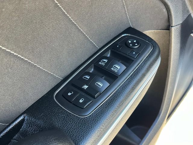 Used 2023 Dodge Charger SXT image 16