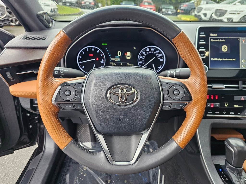 Used 2019 Toyota Avalon Limited w/ Preferred Accessory Package image 11