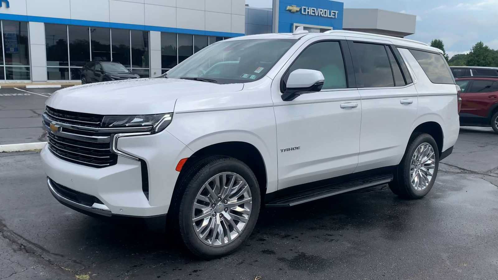 Certified 2023 Chevrolet Tahoe LT w/ LT Signature Package AWD/4WD image 4