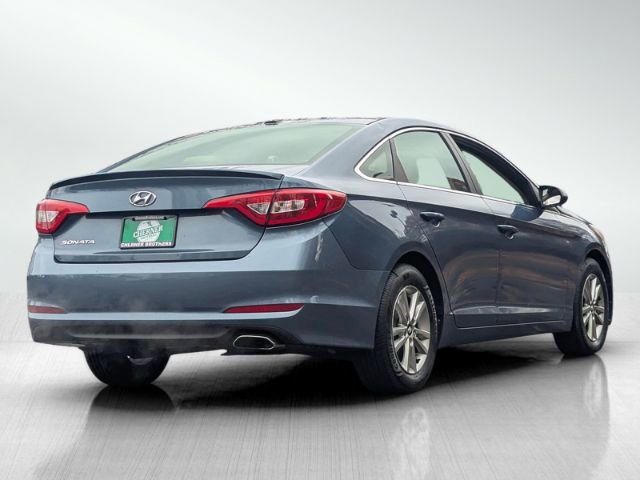 Used 2015 Hyundai Sonata SE image 4