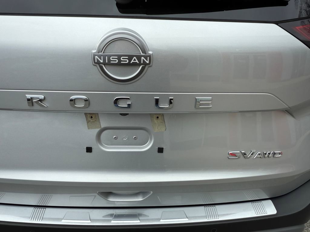 Used 2023 Nissan Rogue SV AWD/4WD image 33