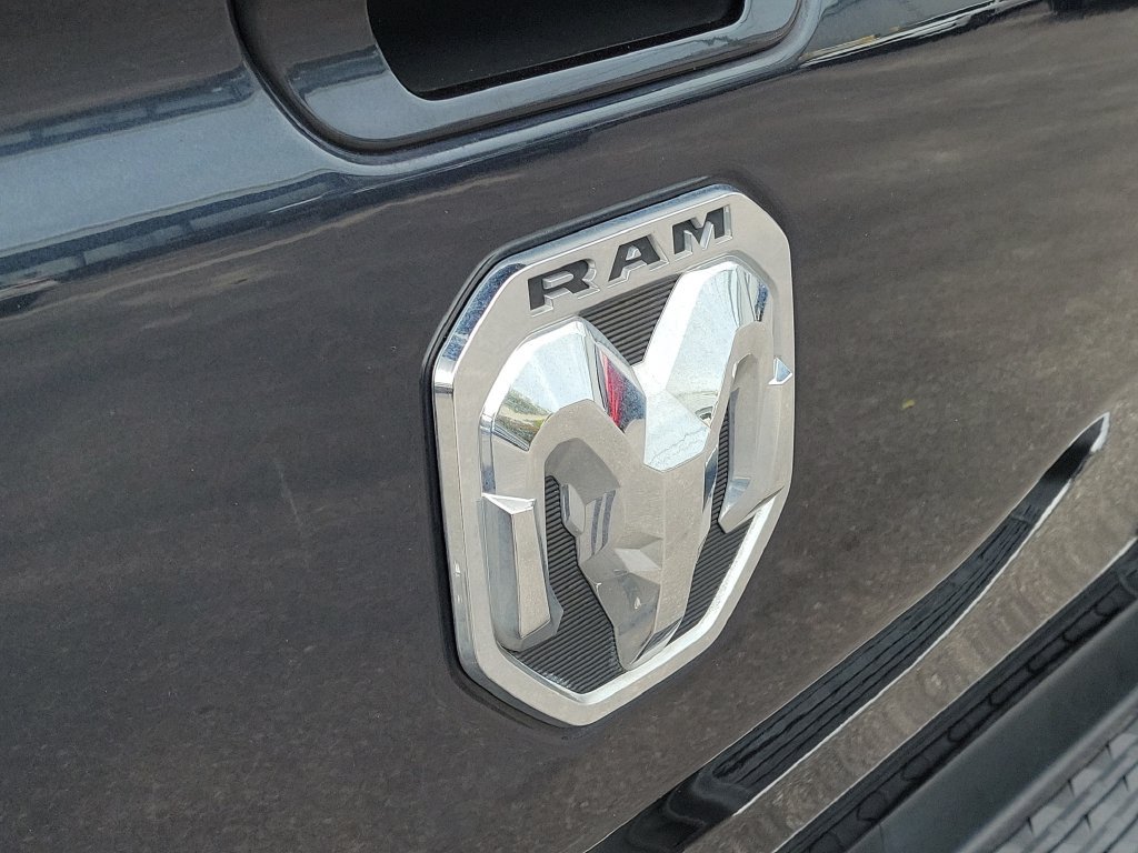 Used 2020 RAM 1500 Big Horn AWD/4WD image 5
