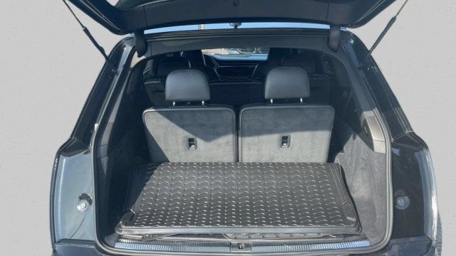 Used 2022 Audi SQ7 Premium Plus AWD/4WD image 17