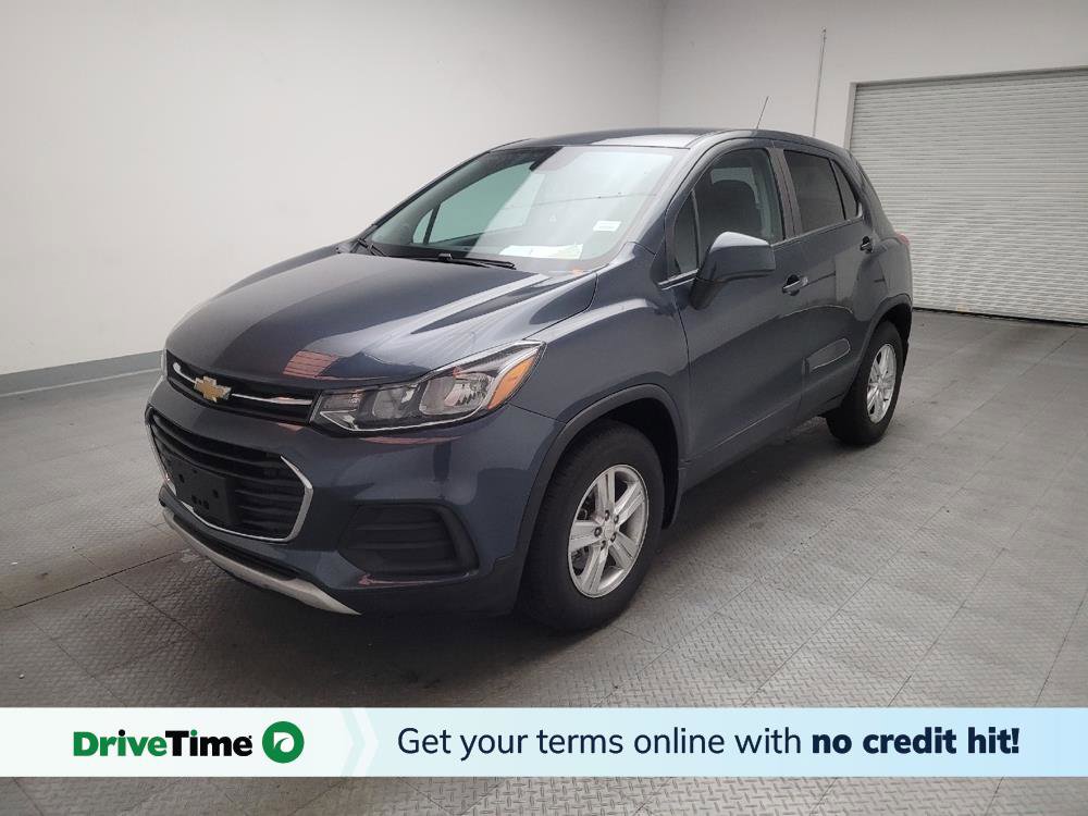 Used 2022 Chevrolet Trax LS w/ Tint and Cruise Package AWD/4WD image 1