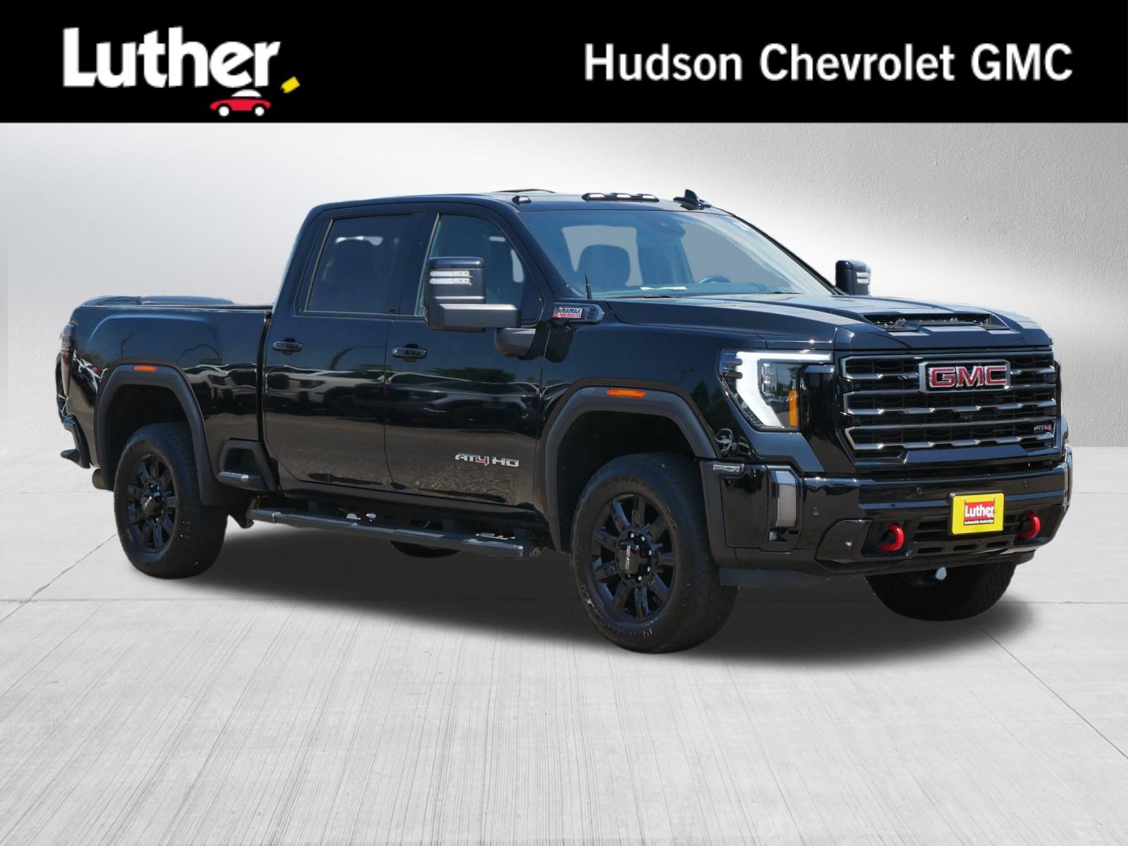 Used 2024 GMC Sierra 2500 AT4 w/ Technology Package AWD/4WD image 1