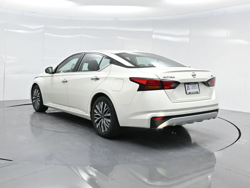 Used 2023 Nissan Altima 2.5 SV image 6