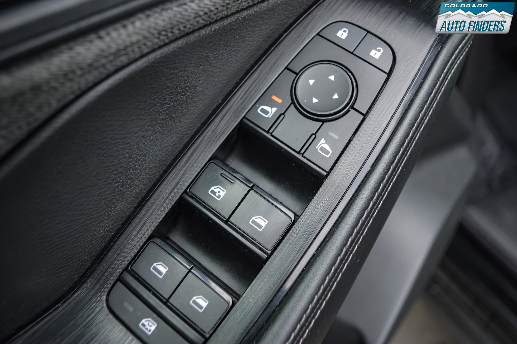 Used 2022 Nissan Rogue SV image 11