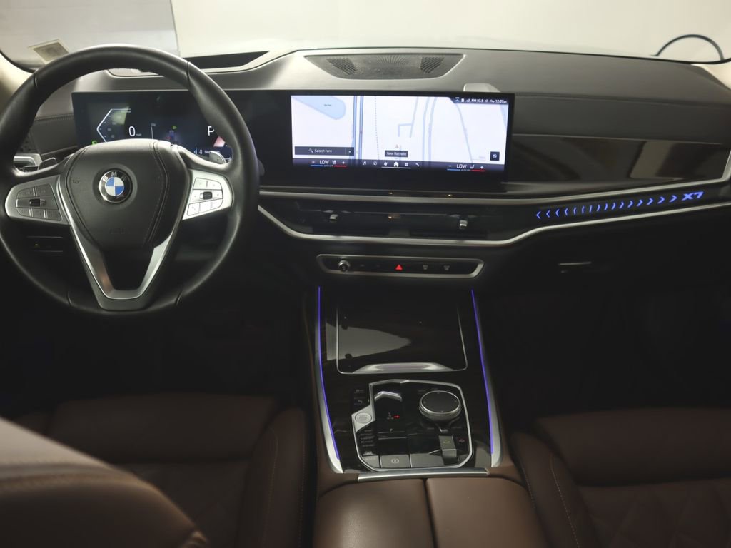 Used 2024 BMW X7 xDrive40i w/ Climate Comfort Package image 24