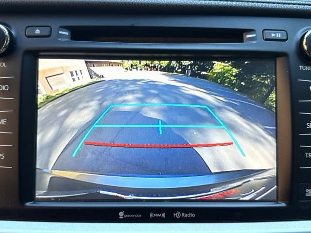 Used 2018 Toyota Highlander XLE AWD/4WD image 29
