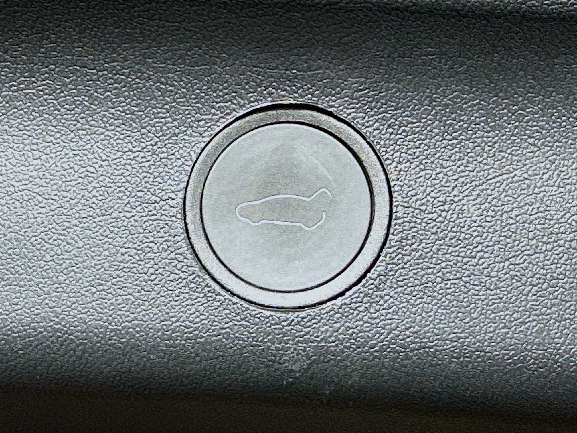 Used 2024 Tesla Model Y Long Range AWD/4WD image 28