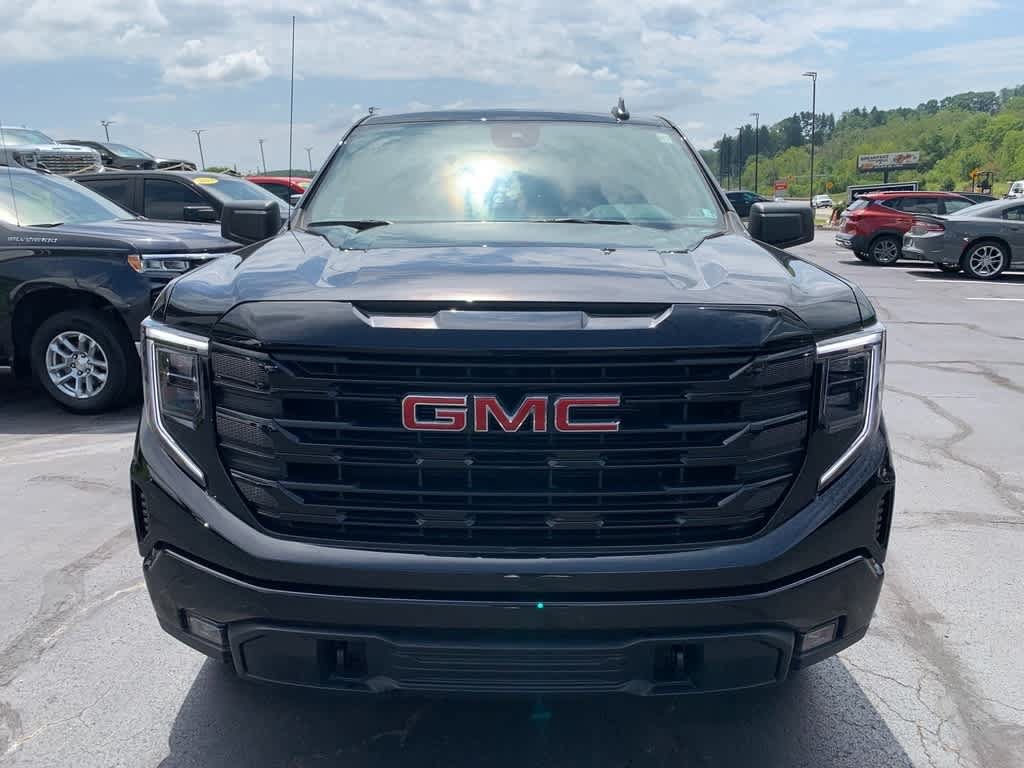 Used 2025 GMC Sierra 1500 Elevation w/ Preferred Package AWD/4WD image 8