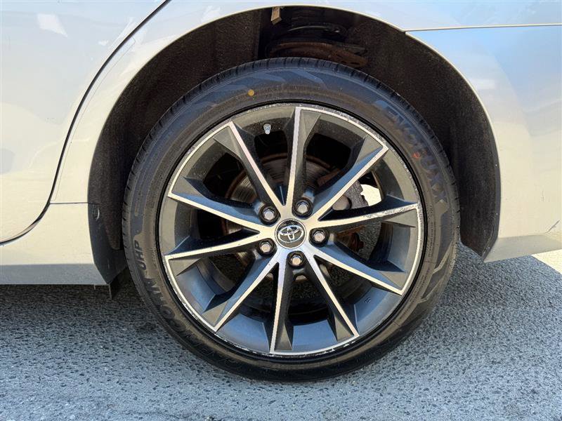 Used 2016 Toyota Camry XSE w/ Moonroof Package FWD image 13