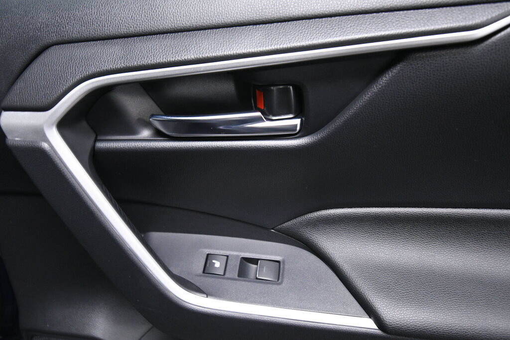 Used 2023 Toyota RAV4 SE w/ Weather & Moonroof Package AWD/4WD image 26
