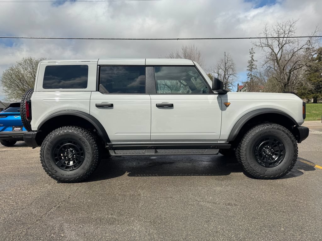 New 2026 Ford Bronco Badlands AWD/4WD image 4