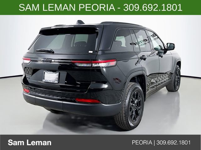 New 2025 Jeep Grand Cherokee Altitude image 7