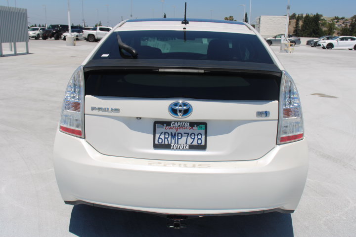 Used 2011 Toyota Prius Three w/ Solar Roof Pkg FWD image 4
