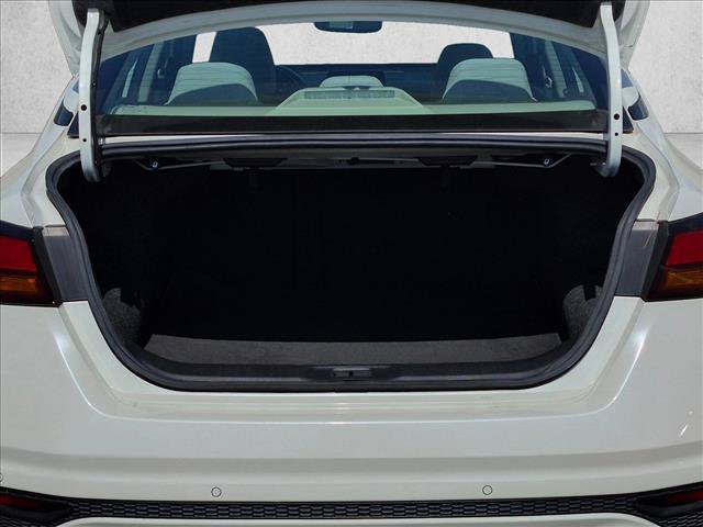 Used 2019 Nissan Altima 2.5 SV FWD image 6