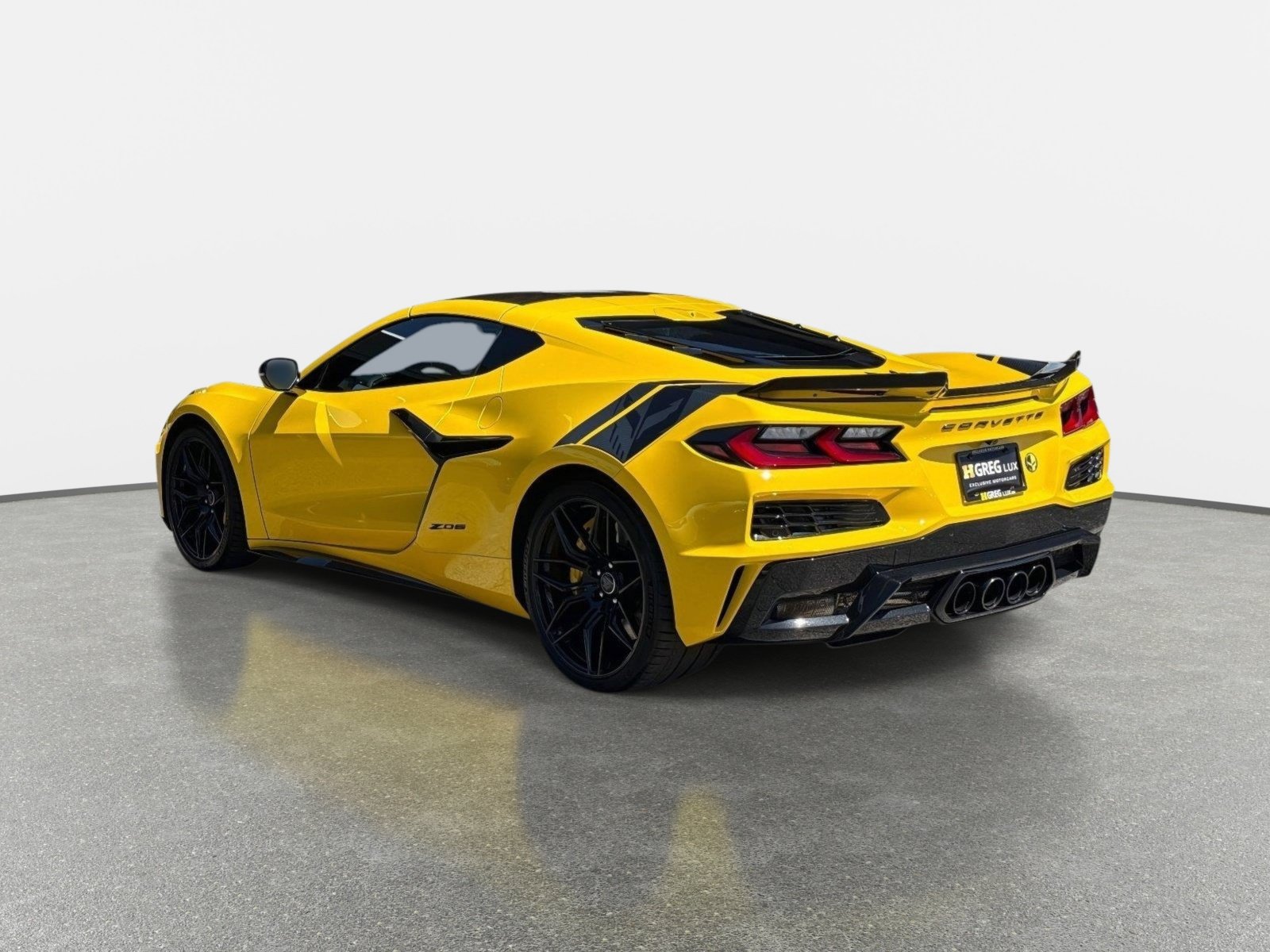 Used 2025 Chevrolet Corvette Z06 RWD image 5