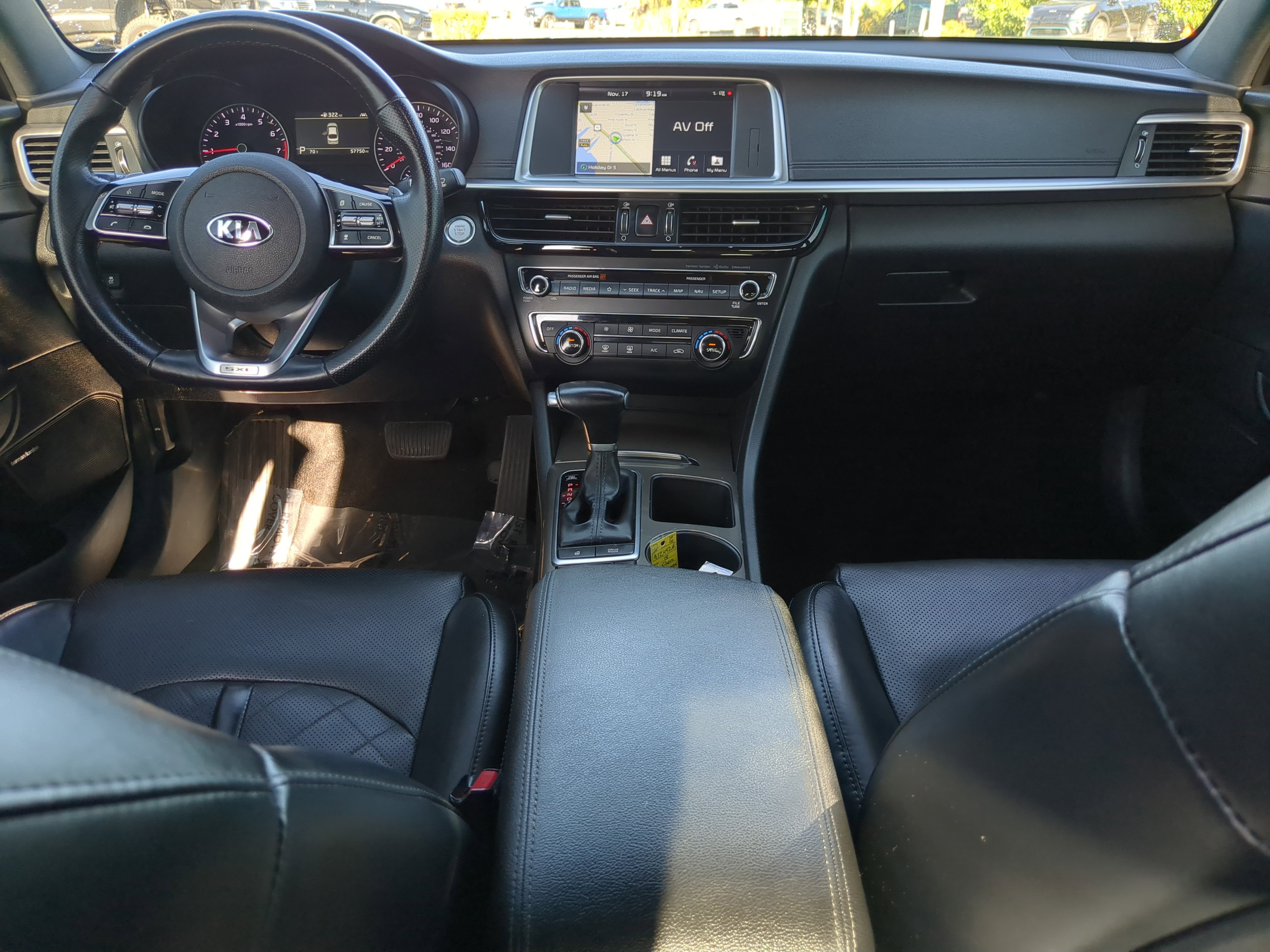 Certified 2019 Kia Optima SX w/ SX Limited (Black) Package image 14