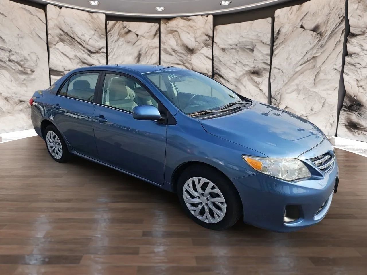 Used 2013 Toyota Corolla LE FWD image 8