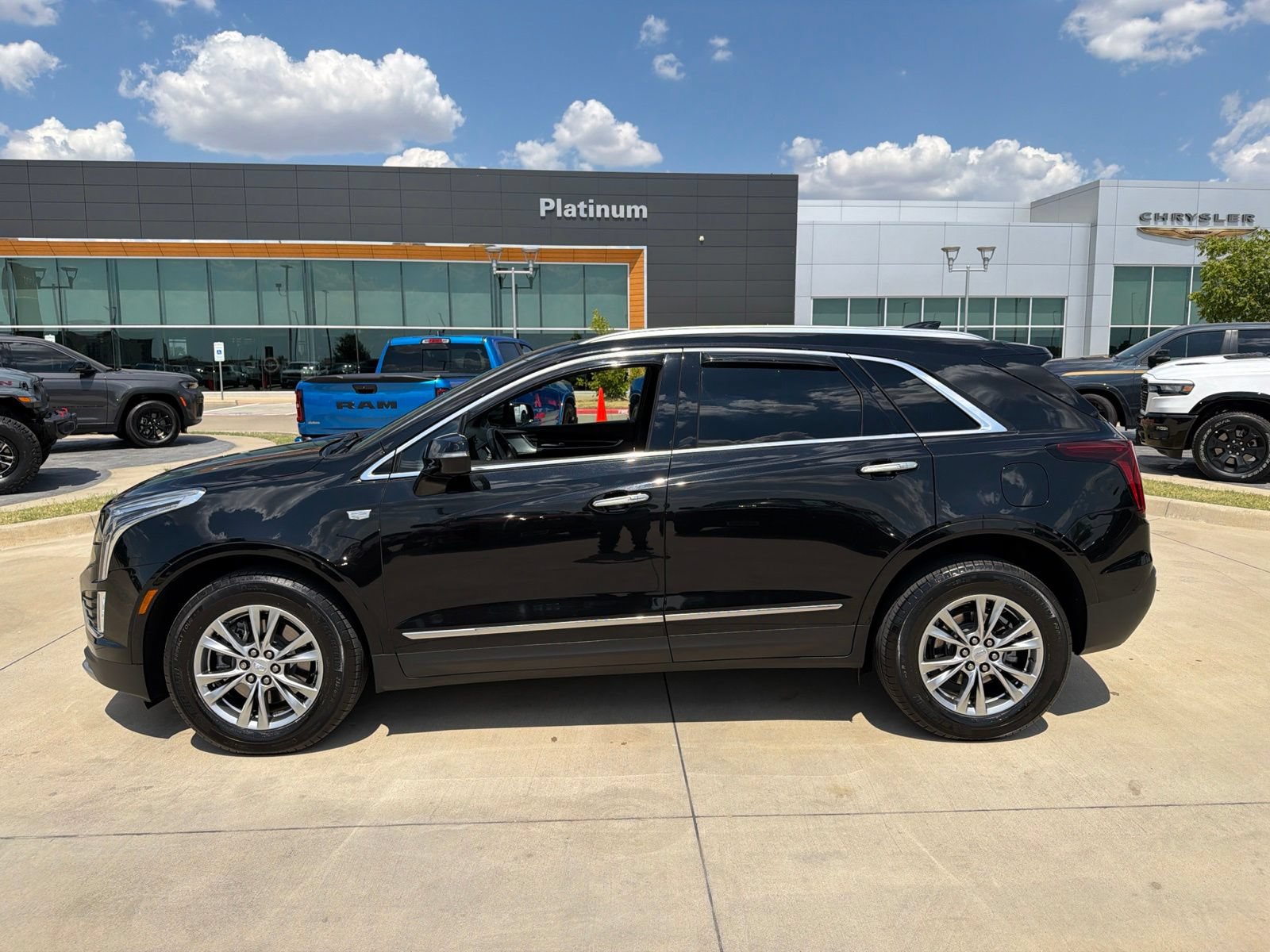 Used 2023 Cadillac XT5 Premium Luxury FWD video 2