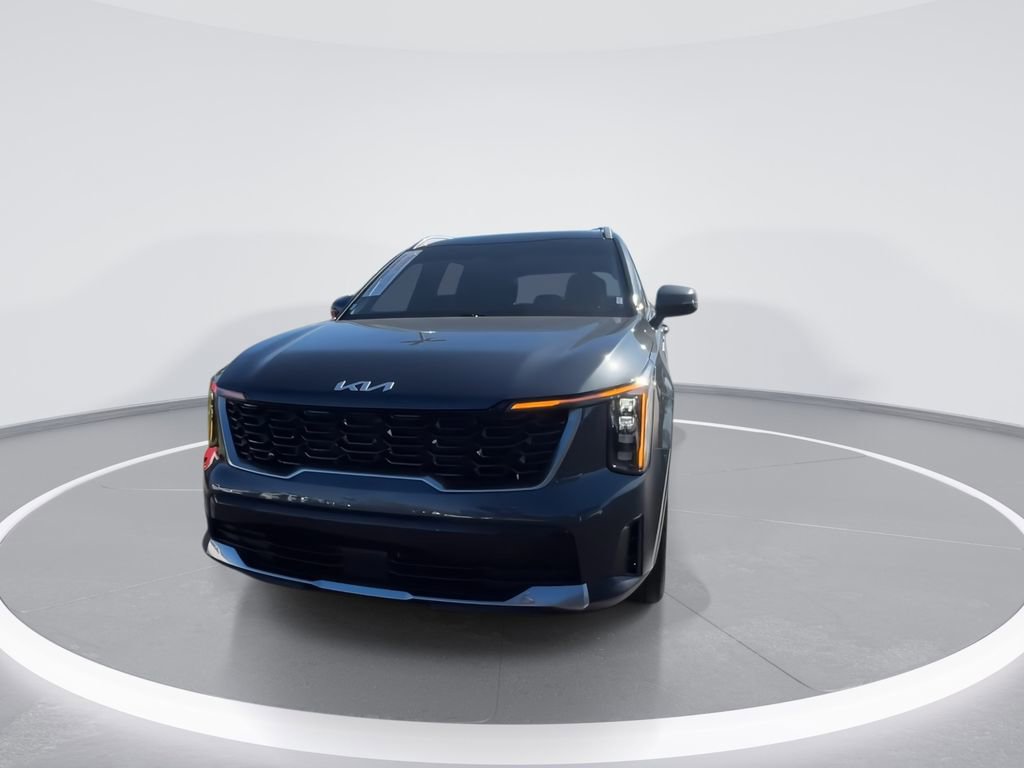 Used 2025 Kia Sorento S FWD image 3